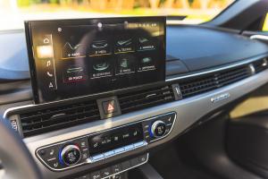 Audi A4 40 TDI Quattro S-Line 2019 года  (WW)